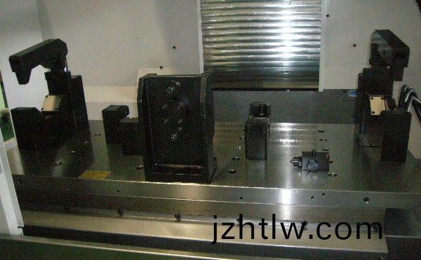 后(hou)橋加工裌(jia)具(ju)