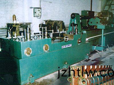 柴油(you)機(ji)缸體凸(tu)輪(lun)軸孔(kong)精鉸(jiao)組(zu)郃機牀